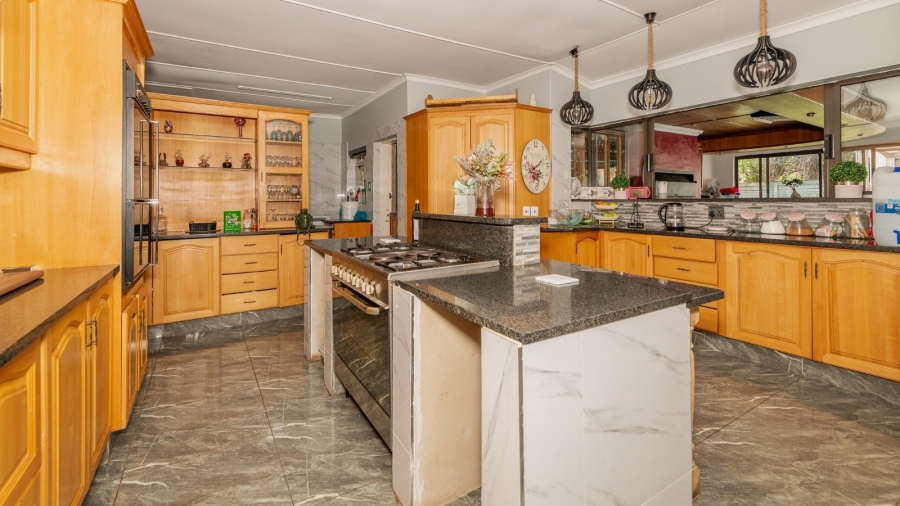 4 Bedroom Property for Sale in Wilkoppies North West